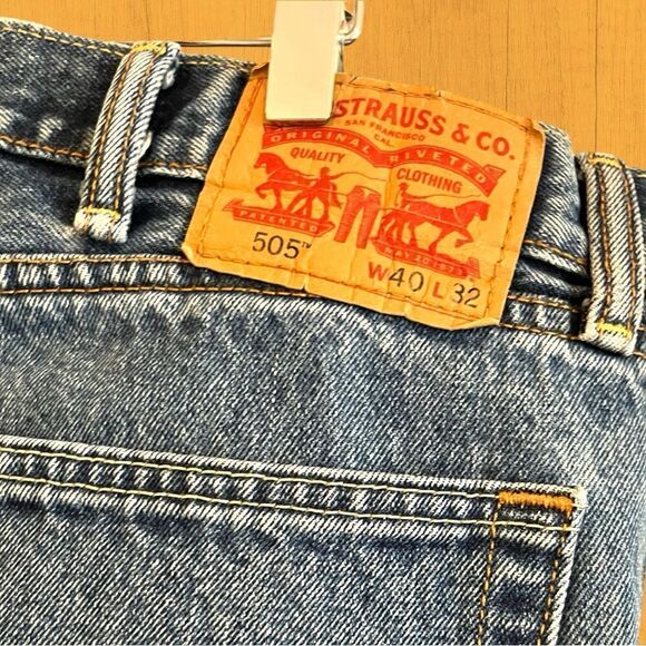 Vintage Levi’s jeans upcycled pencil skirt - Picture 3 of 5